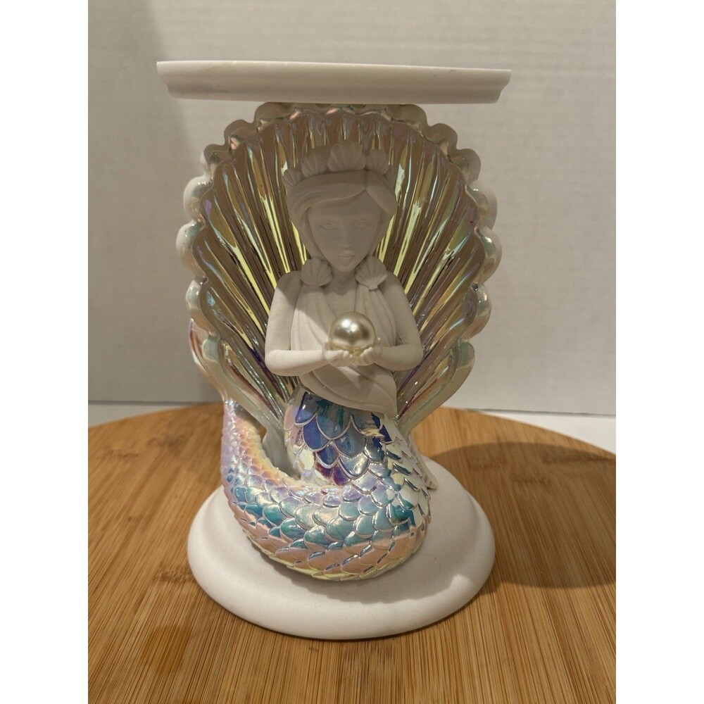 Bath & Body Works Shell Pearl Iridescent Mermaid Pedestal 3 Wick Candle Holder